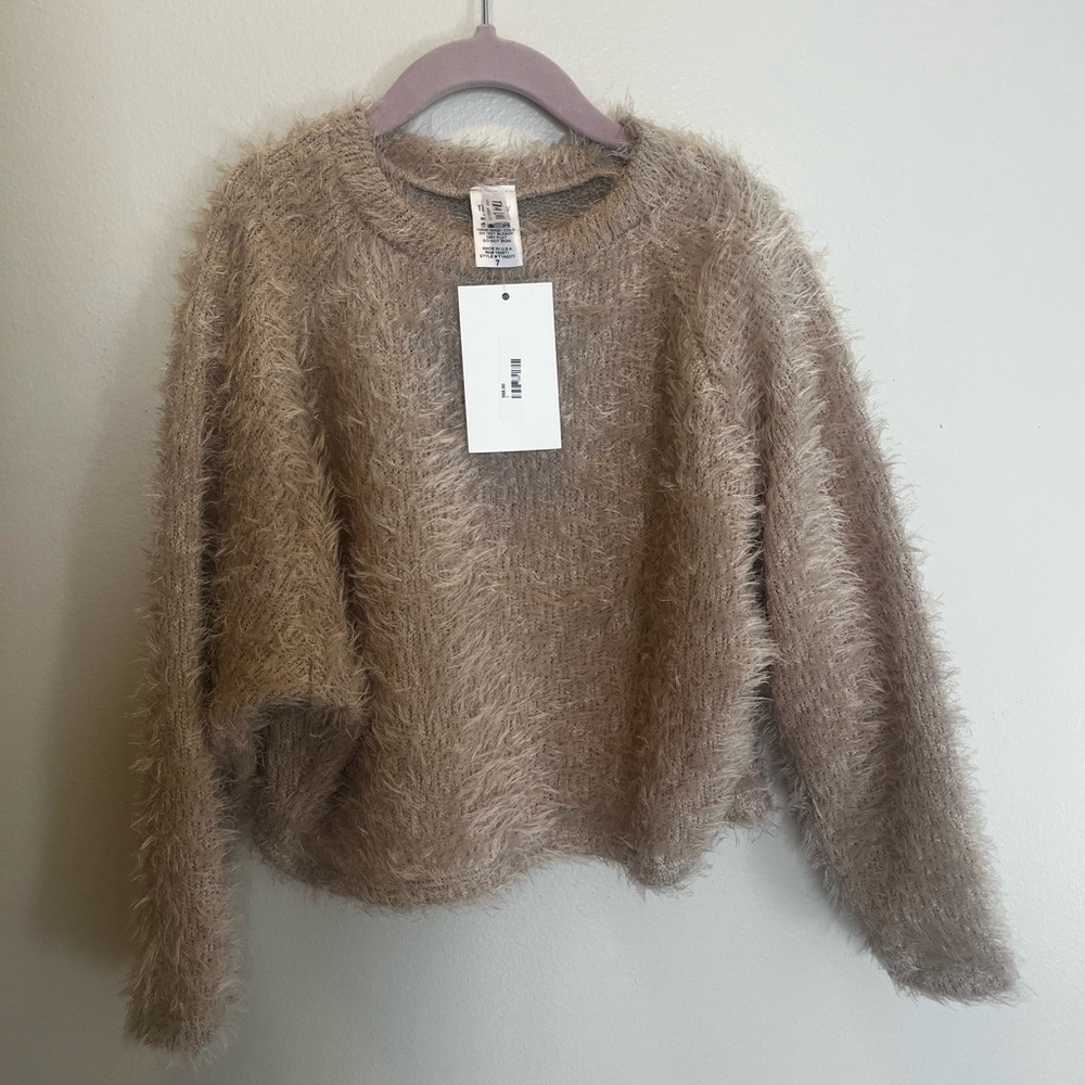 Girls size 7 Tru Luv Los Angeles sweater